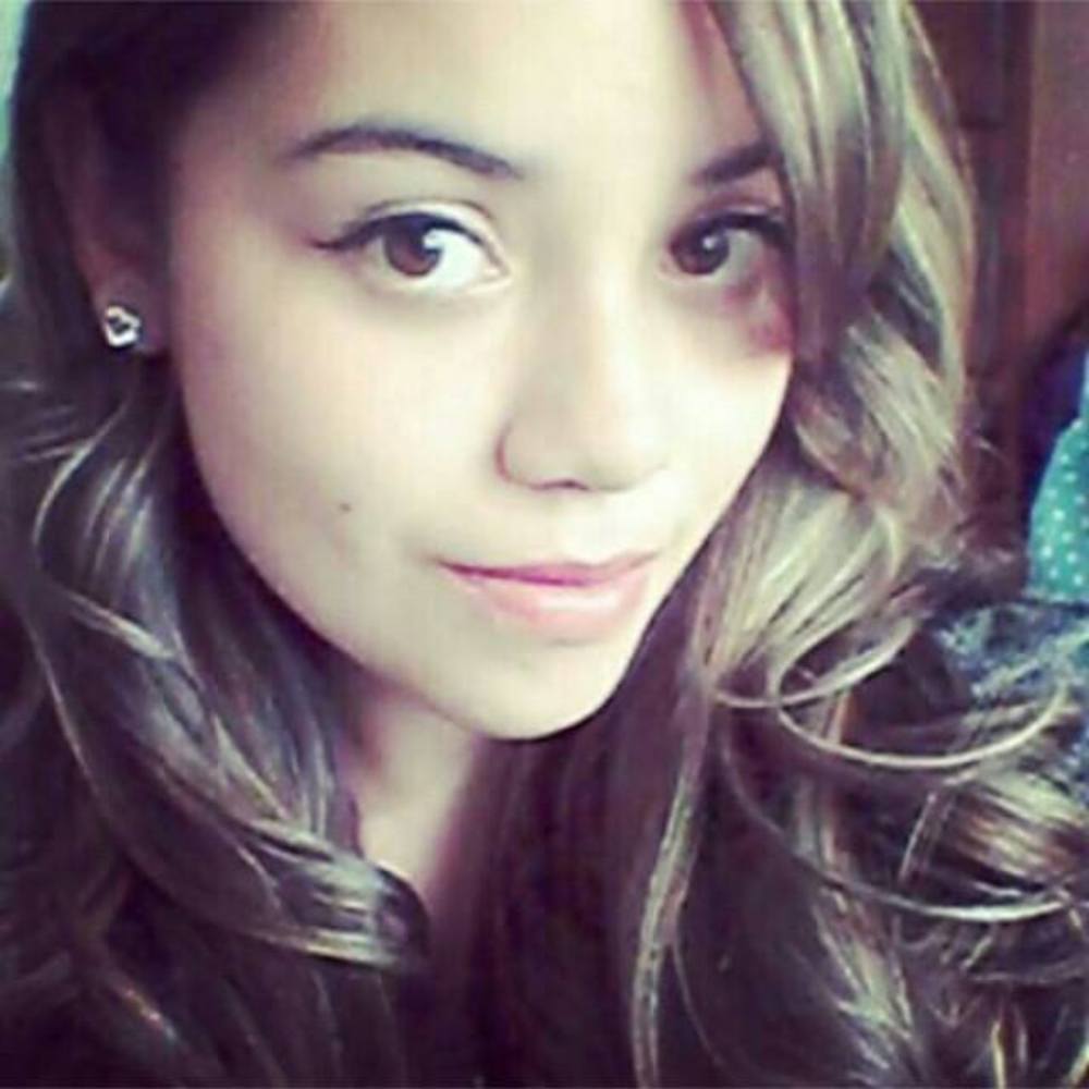 Meet your Posher, Desiree